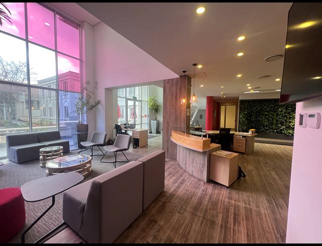 424M² OFFICE TO LET IN SANDTON CENTRAL